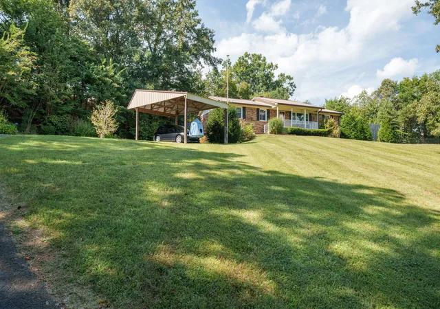 Photo 2 of Single family home for sale at 665 Julia Dr, Cookeville, TN 38506 | MLS# 3601803 | Listing updated on 2026-09-27