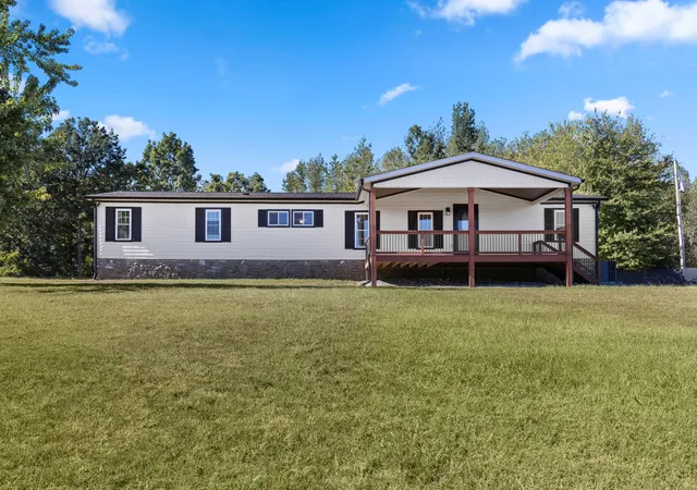 Photo 3 of Manufactured home for sale at 284 Paul Thompson Rd, Bethpage, TN 37022 | MLS# 3601802 | Listing updated on 2026-10-02