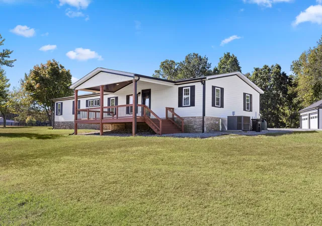 Photo 1 of Manufactured home for sale at 284 Paul Thompson Rd, Bethpage, TN 37022 | MLS# 3601802 | Listing updated on 2026-10-02