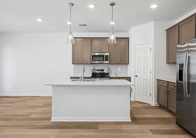 Townhouse for sale at 2900 Suzanne Landon Dr #J4, Murfreesboro, TN 37130 | MLS# 3601807