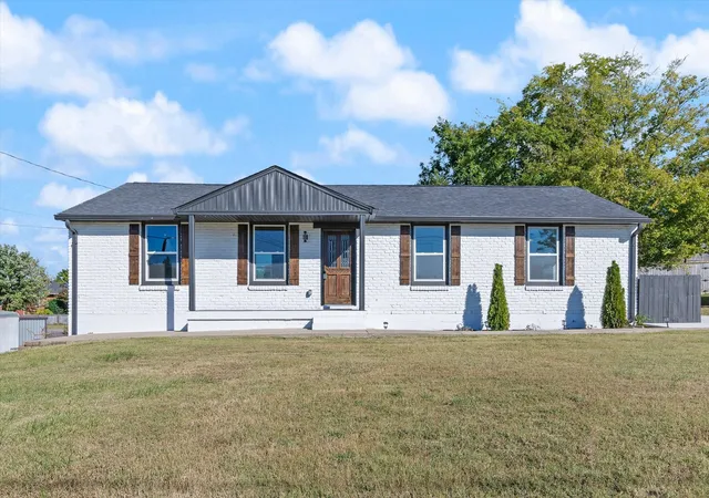 Single family home for sale at 3113 Stafford Dr, Nashville, TN 37214 | MLS# 3601828