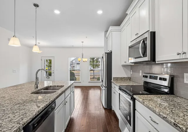 Photo 3 of Townhouse for sale at 253 Mary Ann Cir, Spring Hill, TN 37174 | MLS# 3610256 | Listing updated on 2026-10-02