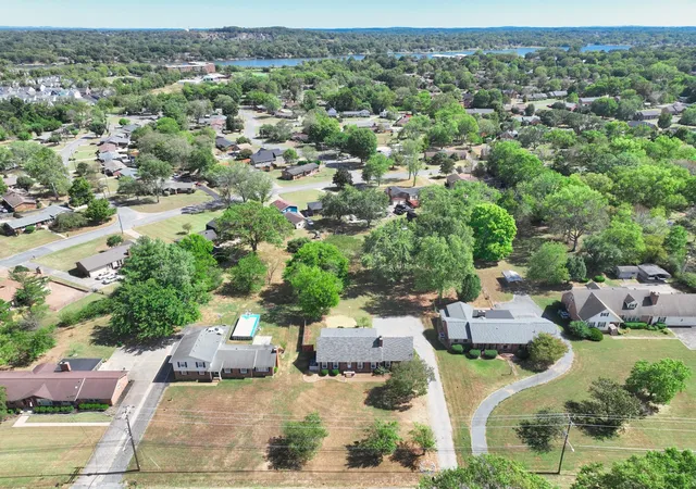 Photo 3 of Single family home for sale at 427 Walton Fry Rd, Hendersonville, TN 37075 | MLS# 3601826 | Listing updated on 2026-10-08