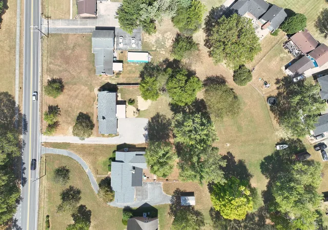 Photo 3 of Single family home for sale at 427 Walton Fry Rd, Hendersonville, TN 37075 | MLS# 3601826 | Listing updated on 2026-10-08