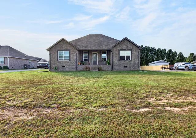 Photo 3 of Single family home for sale at 120 Hayden Drake Ln, Lafayette, TN 37083 | MLS# 3602850 | Listing updated on 2026-09-30
