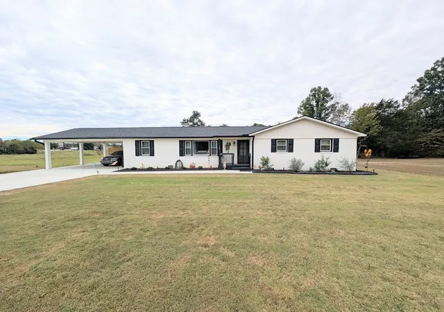 Photo 1 of Single family home for sale at 14 Simmons Cir, Fayetteville, TN 37334 | MLS# 3601835 | Listing updated on 2026-09-28