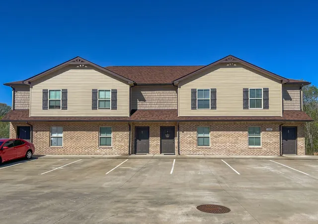Photo 1 of Multi family home for sale at 106 Smithson Ct, Clarksville, TN 37040 | MLS# 3601837 | Listing updated on 2026-09-28