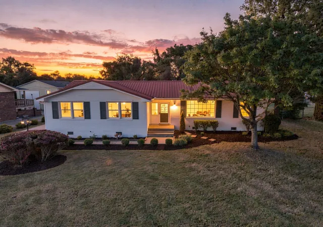 Photo 1 of Single family home for sale at 307 Westhill Dr, Lebanon, TN 37087 | MLS# 3602727 | Listing updated on 2026-10-05