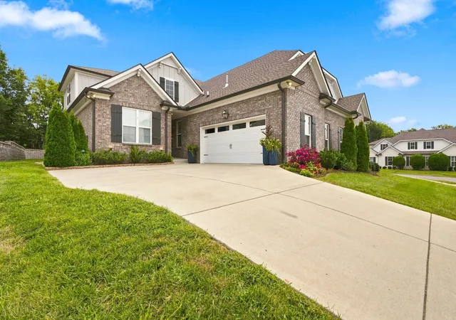 Photo 1 of Single family home for sale at 602 Lake Reserve Cv, Hermitage, TN 37076 | MLS# 3601932 | Listing updated on 2026-09-28