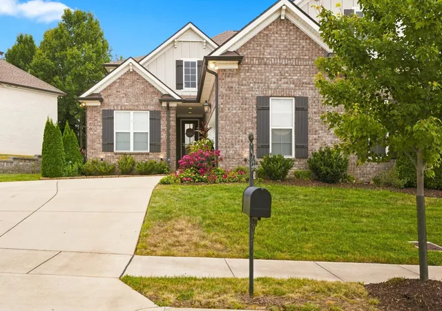 Photo 2 of Single family home for sale at 602 Lake Reserve Cv, Hermitage, TN 37076 | MLS# 3601932 | Listing updated on 2026-09-28