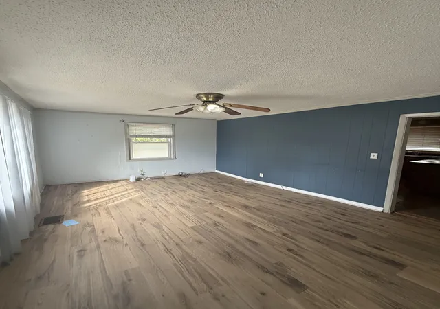 Photo 2 of Single family home for sale at 703 Douglas Ave, Nashville, TN 37207 | MLS# 3601849 | Listing updated on 2026-10-01