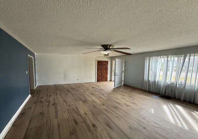 Photo 3 of Single family home for sale at 703 Douglas Ave, Nashville, TN 37207 | MLS# 3601849 | Listing updated on 2026-10-01