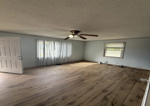 Photo 3 of Single family home for sale at 703 Douglas Ave, Nashville, TN 37207 | MLS# 3601849 | Listing updated on 2026-10-01