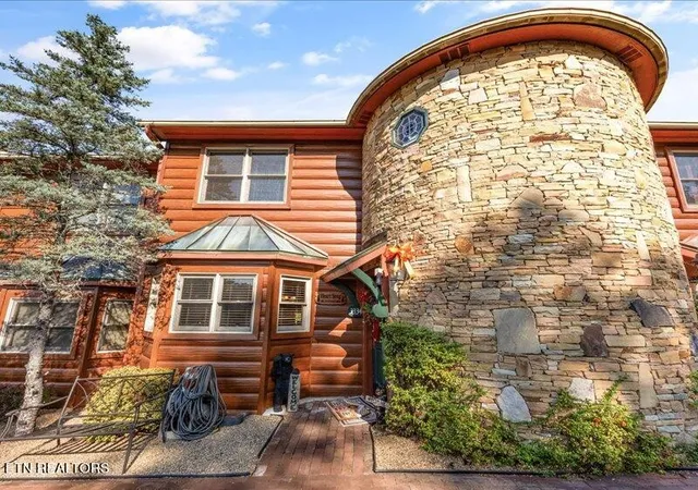 Condo for sale at 2044 Hickory Ridge Way #3334, Sevierville, TN 37862 | MLS# 3601839