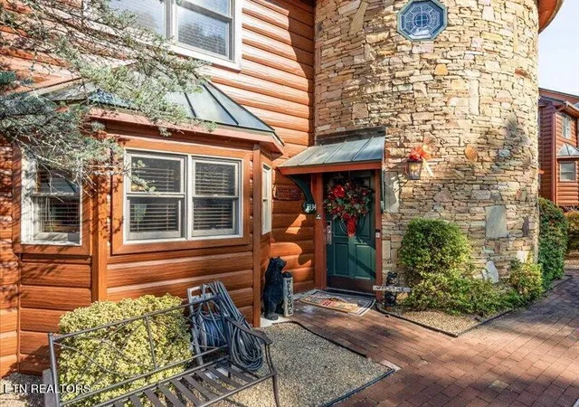 Photo 3 of Condo for sale at 2044 Hickory Ridge Way #3334, Sevierville, TN 37862 | MLS# 3601839 | Listing updated on 2026-09-28