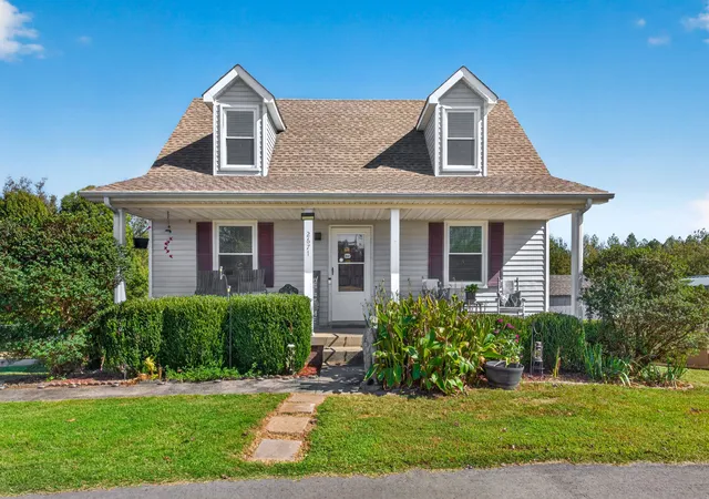 Photo 2 of Single family home for sale at 2671 Holt Ln, Clarksville, TN 37043 | MLS# 3601865 | Listing updated on 2026-10-06