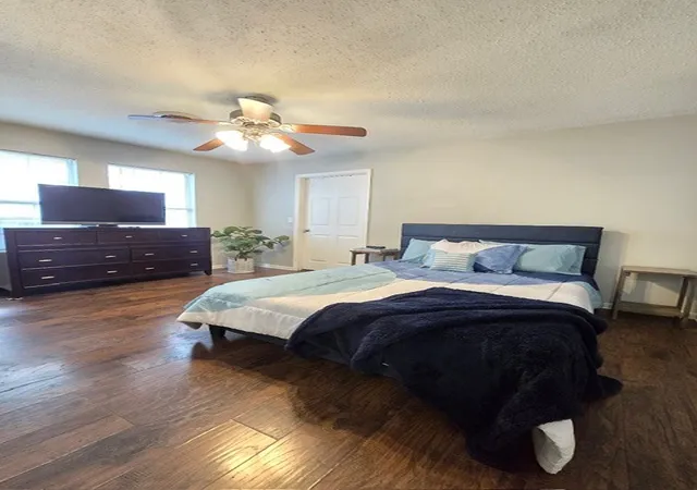 Photo 3 of Single family home for sale at 1004b Clay St, Nashville, TN 37208 | MLS# 3601860 | Listing updated on 2026-09-30
