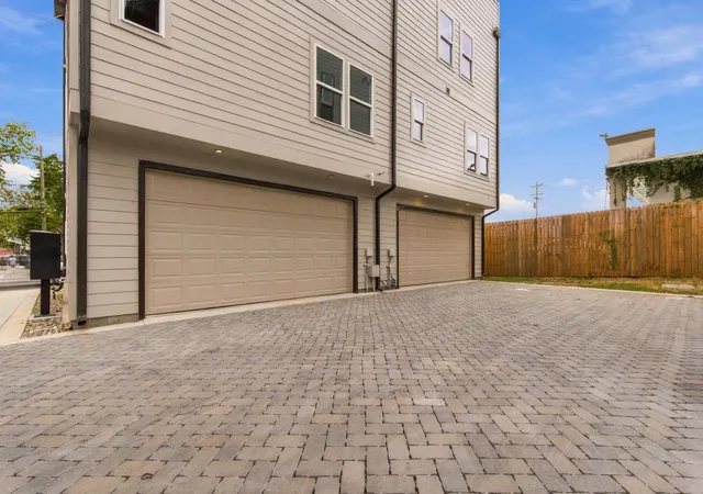 Photo 33 of Townhouse for sale at 6305 Robertson Ave #2, Nashville, TN 37209 | MLS# 3603091 | Listing updated on 2026-10-06