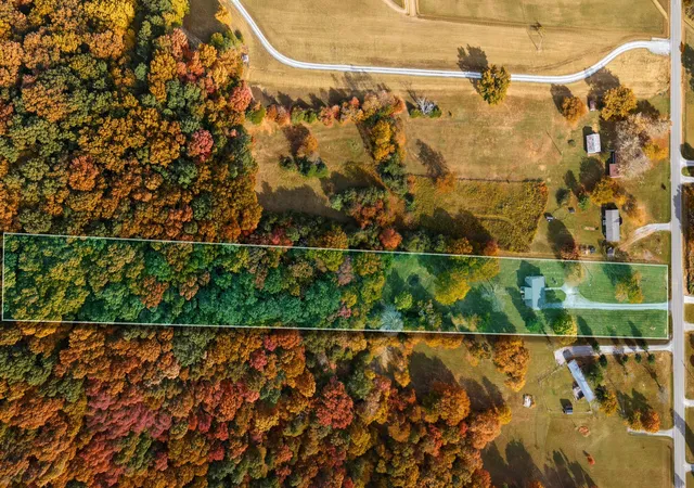 Photo 3 of Single family home for sale at 1614 Warner Brg Rd, Shelbyville, TN 37160 | MLS# 3602222 | Listing updated on 2026-10-05