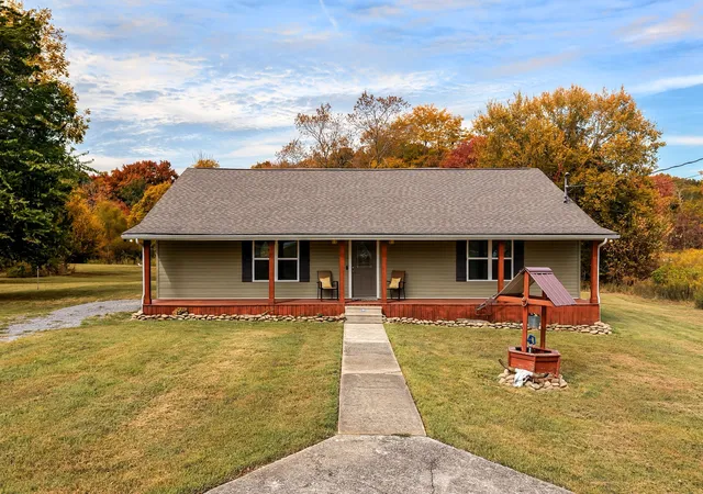 Photo 3 of Single family home for sale at 1614 Warner Brg Rd, Shelbyville, TN 37160 | MLS# 3602222 | Listing updated on 2026-10-05