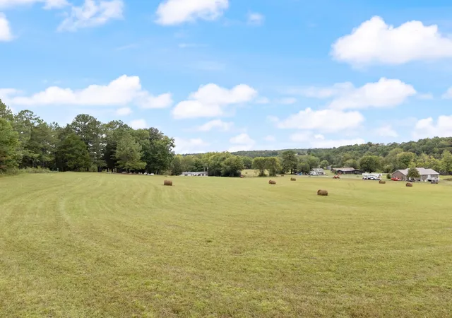 Land for sale at 0 White Oak Rd, Mc Ewen, TN 37101 | MLS# 3603550