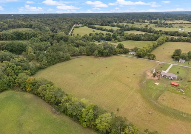 Photo 2 of Land for sale at 0 White Oak Rd, Mc Ewen, TN 37101 | MLS# 3603550 | Listing updated on 2026-10-01