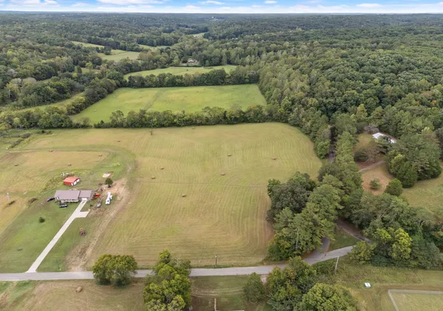 Photo 3 of Land for sale at 0 White Oak Rd, Mc Ewen, TN 37101 | MLS# 3603550 | Listing updated on 2026-10-01