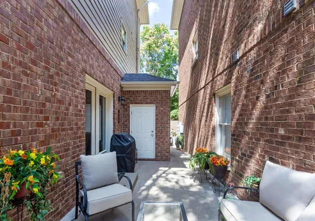 Photo 2 of Condo for sale at 142 Generals Retreat Pl, Franklin, TN 37064 | MLS# 3602569 | Listing updated on 2026-10-07