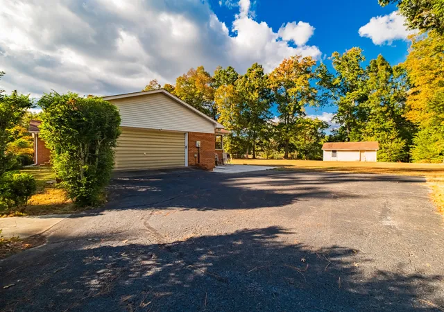 Photo 4 of Single family home for sale at 4762 Metro 41a Hwy, Normandy, TN 37360 | MLS# 3601867 | Listing updated on 2026-10-03