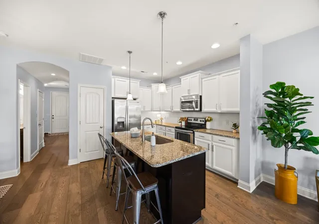 Townhouse for sale at 216 Bixby Private Ln, Hendersonville, TN 37075 | MLS# 3615236