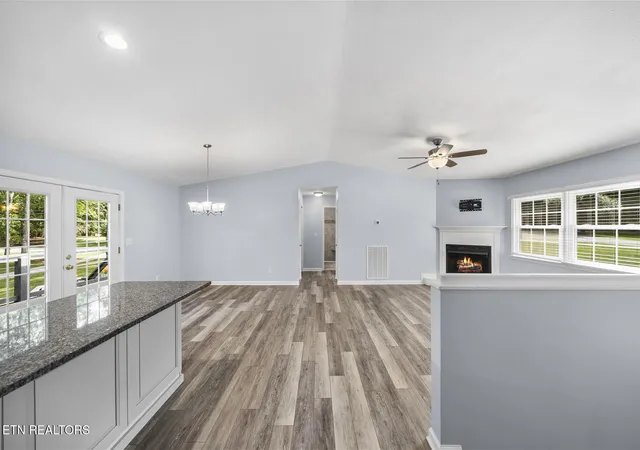 Photo 3 of Single family home for sale at 71 Cardinal Loop, Crossville, TN 38555 | MLS# 3601901 | Listing updated on 2026-09-28