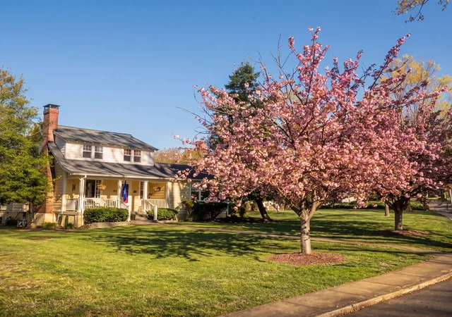 Photo 1 of Single family home for sale at 1004 Riverside Rd, Old Hickory, TN 37138 | MLS# 3603651 | Listing updated on 2026-10-01