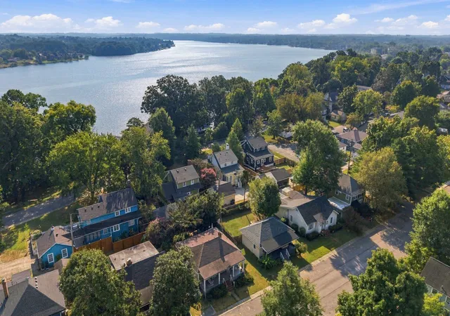 Photo 3 of Single family home for sale at 1004 Riverside Rd, Old Hickory, TN 37138 | MLS# 3603651 | Listing updated on 2026-10-01