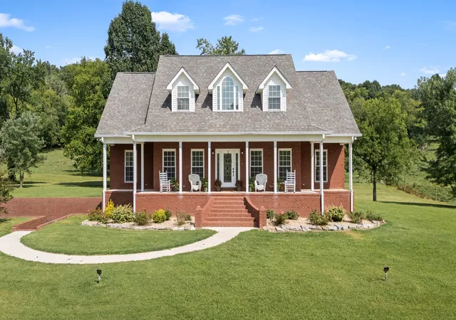 Single family home for sale at 206 Hickerson Rd, Wartrace, TN 37183 | MLS# 3601994