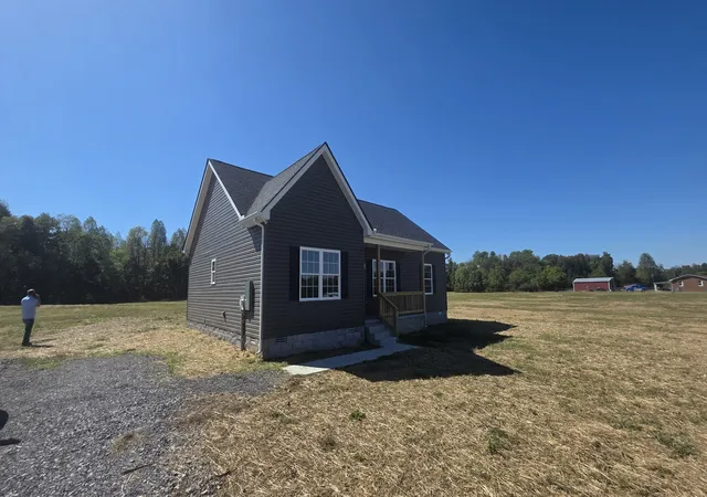 Photo 3 of Single family home for sale at 5026 Dickens Hl Rd, Bradyville, TN 37026 | MLS# 3601956 | Listing updated on 2026-10-07
