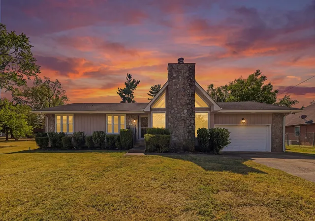 Single family home for sale at 2909 Starboard Dr, Nashville, TN 37217 | MLS# 3602175