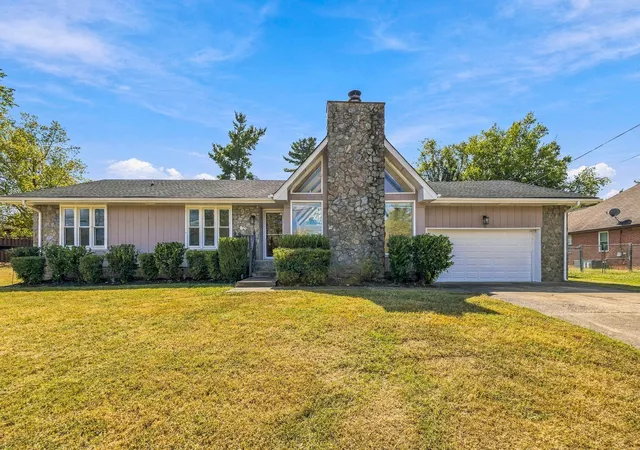 Photo 3 of Single family home for sale at 2909 Starboard Dr, Nashville, TN 37217 | MLS# 3602175 | Listing updated on 2026-10-04