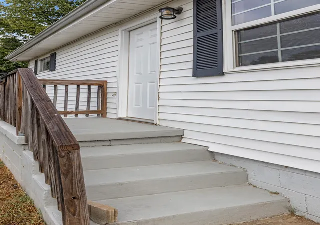 Photo 3 of Single family home for sale at 338 Mcafee Rd, Rossville, GA 30741 | MLS# 3601938 | Listing updated on 2026-09-28