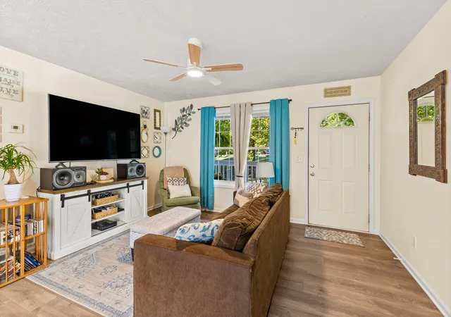 Photo 4 of Single family home for sale at 3141 Vanleer Hwy, Charlotte, TN 37036 | MLS# 3603307 | Listing updated on 2026-10-02
