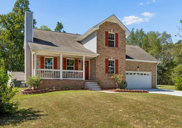 Photo 1 of Single family home for sale at 106 Rolling Meadow Dr, Clarksville, TN 37040 | MLS# 3601985 | Listing updated on 2026-10-09