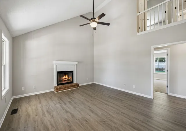 Photo 3 of Single family home for sale at 106 Rolling Meadow Dr, Clarksville, TN 37040 | MLS# 3601985 | Listing updated on 2026-10-09