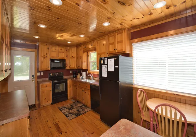 Photo 3 of Single family home for sale at 3734 Warden Branch Ln, Gatlinburg, TN 37738 | MLS# 3604009 | Listing updated on 2026-10-01