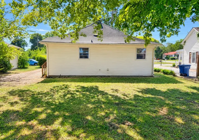 Photo 4 of Sale Pending at 504 Wall St, Mount Pleasant, TN 38474 | MLS# 3602367 | Listing updated on 2026-10-02