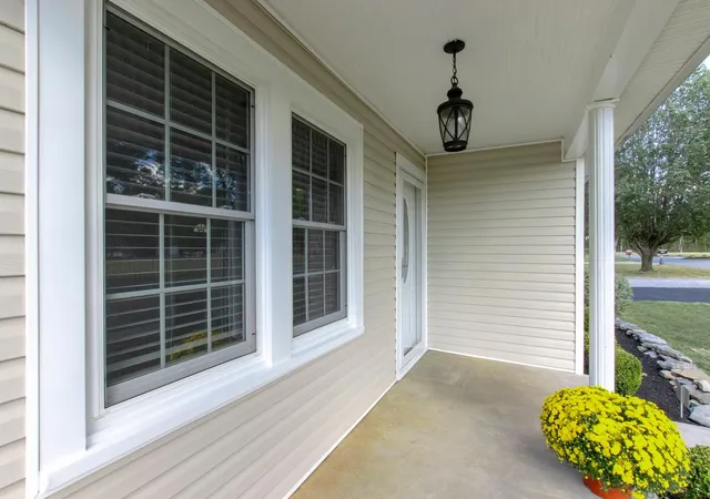 Photo 4 of Single family home for sale at 1705 E Pitts Ln, Murfreesboro, TN 37130 | MLS# 3603832 | Listing updated on 2026-10-01