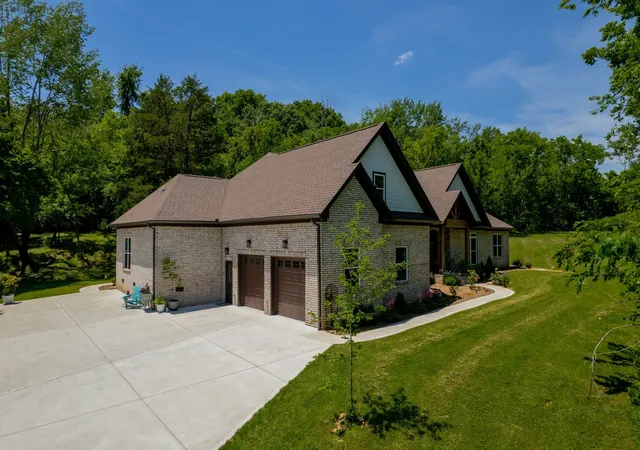 Single family home for sale at 2022 Southport Rd, Culleoka, TN 38451 | MLS# 3602723