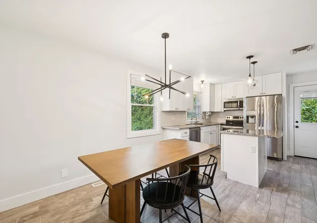 Photo 3 of Single family home for sale at 338 Lynn Dr, Nashville, TN 37211 | MLS# 3612324 | Listing updated on 2026-10-08