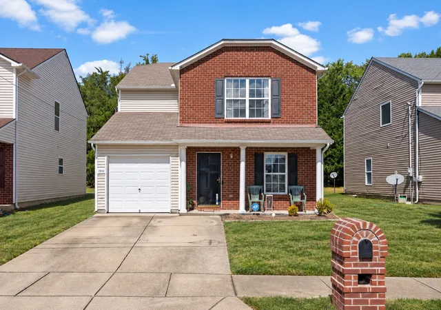 Single family home for sale at 2804 Creekbend Dr, Nashville, TN 37207 | MLS# 3602123