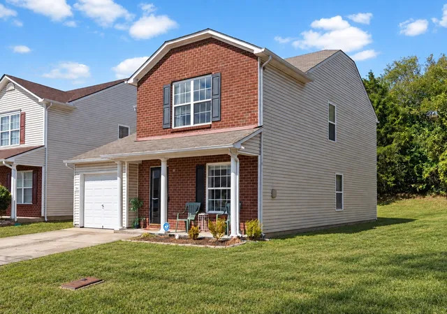 Photo 1 of Single family home for sale at 2804 Creekbend Dr, Nashville, TN 37207 | MLS# 3602123 | Listing updated on 2026-10-08