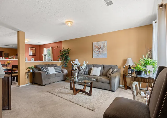 Photo 3 of Single family home for sale at 2804 Creekbend Dr, Nashville, TN 37207 | MLS# 3602123 | Listing updated on 2026-10-08