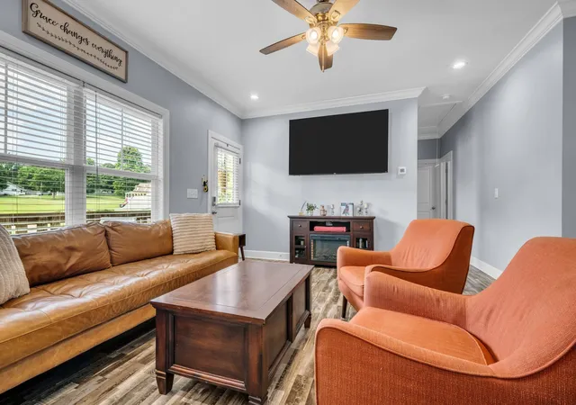 Photo 3 of Single family home for sale at 112 Holland Dr, Burns, TN 37029 | MLS# 3602094 | Listing updated on 2026-10-05